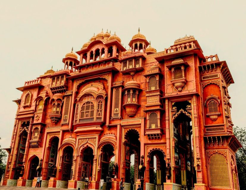 Jaipur: Private Sightseeing Day Tour with Guide by Car - Private A/C car logistics that actually matter in Jaipur