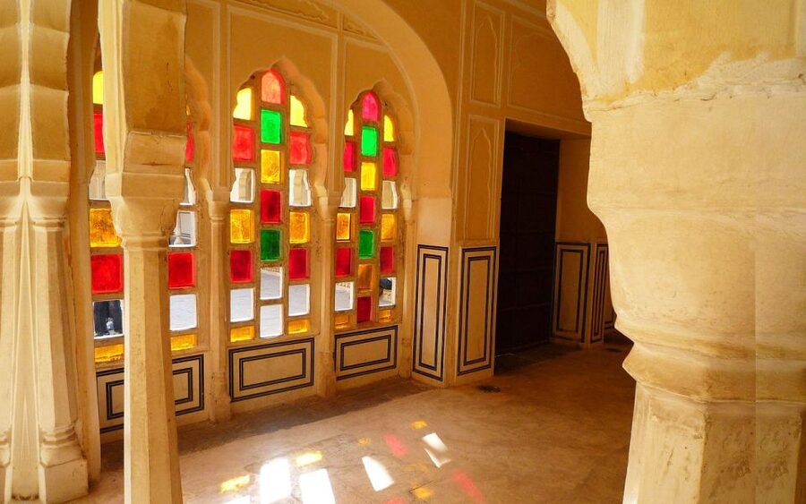 Jaipur: Private Tour for Instagram and Photography Lovers - Hawa Mahal and Jantar Mantar: When Symmetry Meets Measurable Time