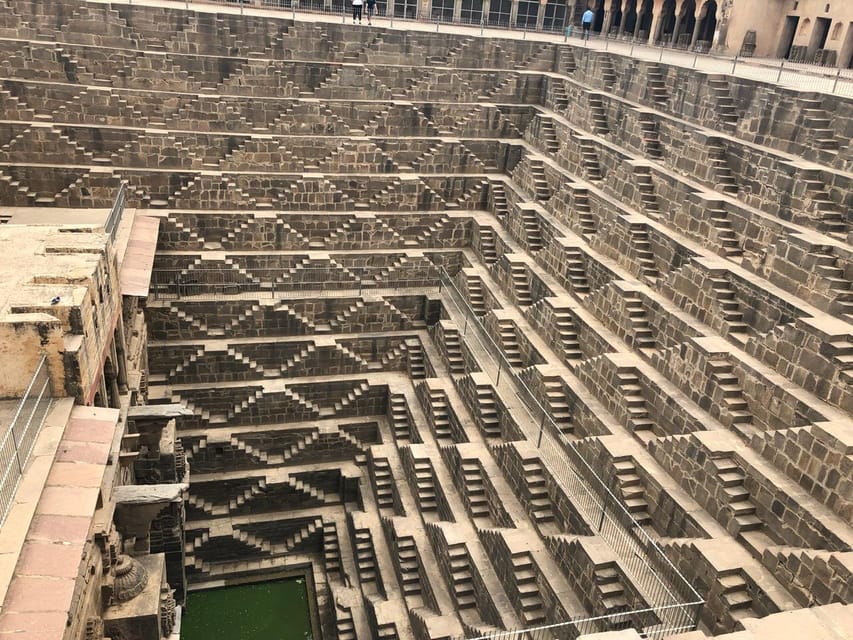 Jaipur: Same-Day Bhangarh Fort & Chand Baori Stepwell Tour - Footwear and sun tips for Bhangarh Fort