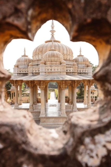Jaipur sightseeing tour with monkey temple (Galta ji temple) - Hathi Gaon break: a breathing space with more scenery