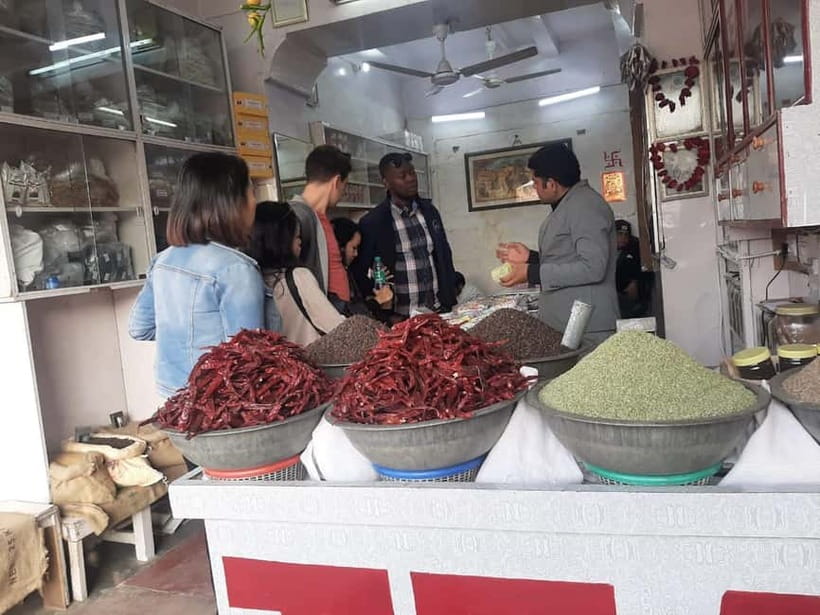 Jaipur: Spice Market and Street Food Walking Tour - Historic streets and street-level photo ops