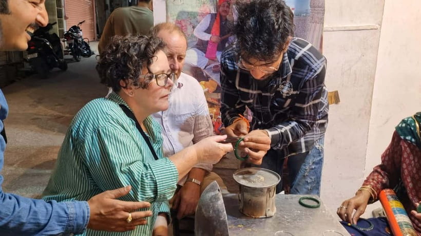 Jaipur :The Twilight Magic of Pink City- Heritage Walk Tour - Stories You Hear Between Streets: Myth, Religion, and Everyday Life