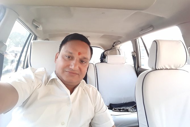 Jaipur to New Delhi Airport/Hotel – One-Way Cab Private Transfers - The Price and Value Angle: When $73.76 per Person Is Worth It
