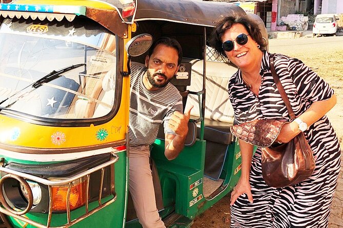 Jaipur Tour by Tuk-Tuk or Car with Flower Market - Amer: Rajput Fort Territory About 11 Kilometers Out