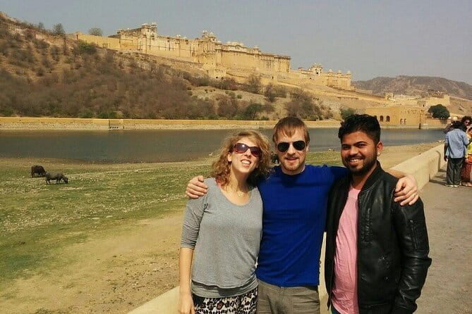 Jaipur Tour with Jaigarh Fort and Nahargarh Sunset - City Palace (Jaipur): Where Rajput and Mughal Style Interlock