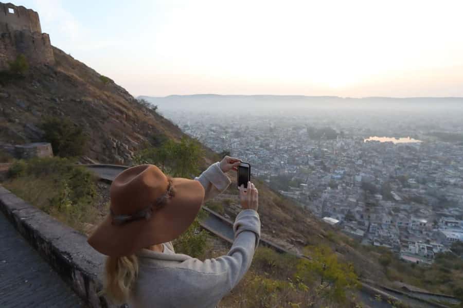 Jaipur: Tour with Nahargarh Sunrise or Monkey Temple Sunset - Galta Ji (Monkey Temple) at sunset: the spiritual vibe with a side of chaos