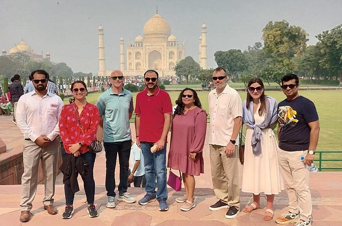 Luxury Same Day Taj Mahal tour From Delhi - All Inclusive - Guides like Asif Chaudhary and Az, what to expect from the human side