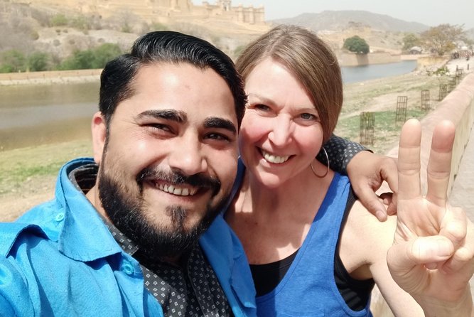 Pink city private Day Tour by Tuk Tuk with English speaking driver.. - Stop 1, Amber Palace: what to expect beyond the gate