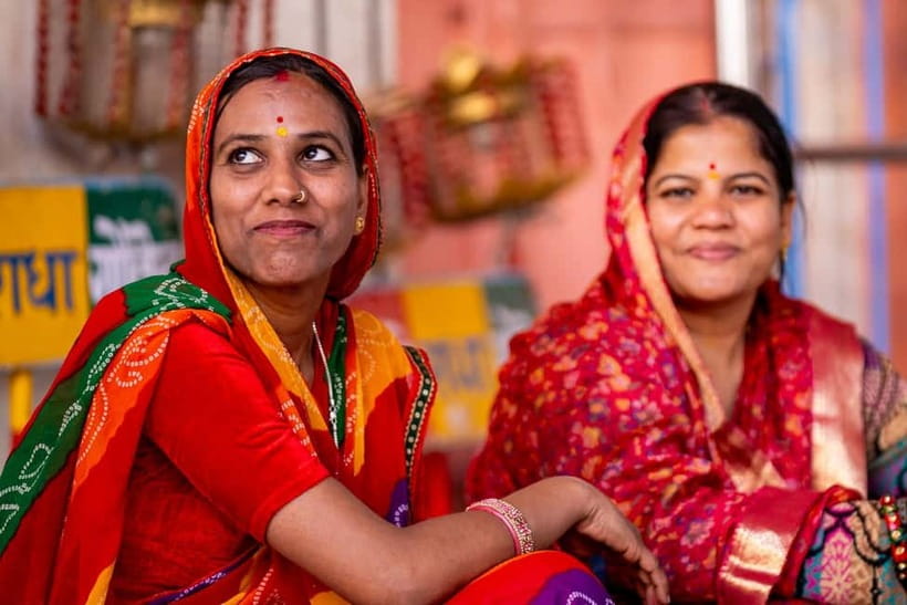 Pink City Walking Tour With Us ( A Haritage Walk in Jaipur) - Govind Dev Ji Temple, Where Religion Is Part of the Street
