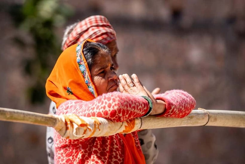 Pink City Walking Tour With Us ( A Haritage Walk in Jaipur) - Jantar Mantar With a Tea or Coffee Pause