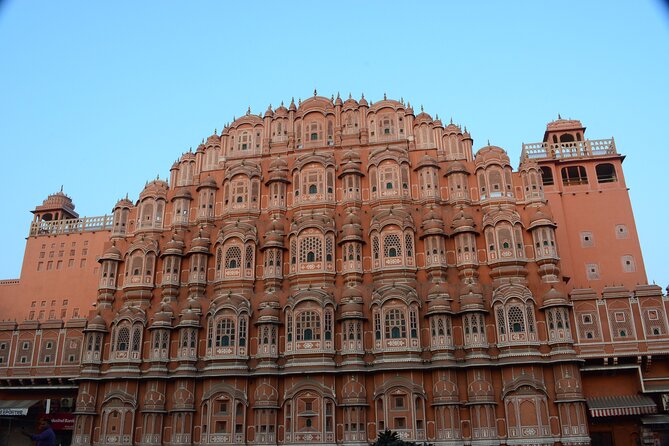 Private Car Jaipur to New Delhi - Key things to notice before you book