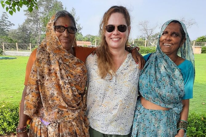 Private Day Tour of Jaipur with a Guide and Including Lunch - Amber Fort: White Marble and Red Sandstone Up Close