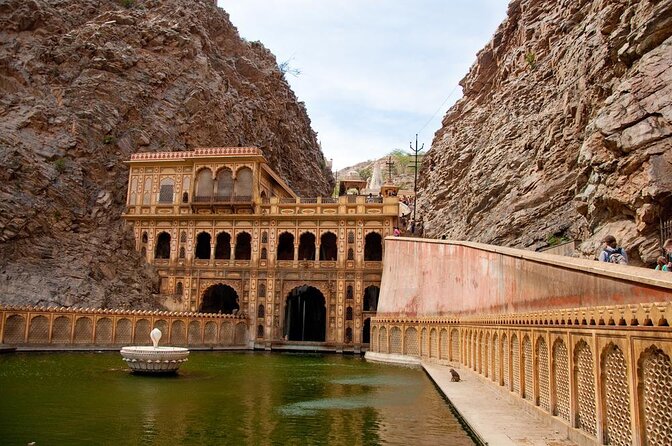 Private Day Trip to Abhaneri Chand Baori Stepwell from Jaipur - Getting Going: The 9:00 AM Start and the Reality of a 12-Hour Day