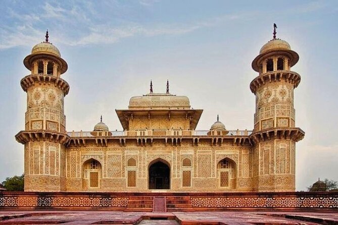 Private Day Trip to Taj Mahal & Agra From Jaipur - Lunch, tickets, and what you might pay extra for