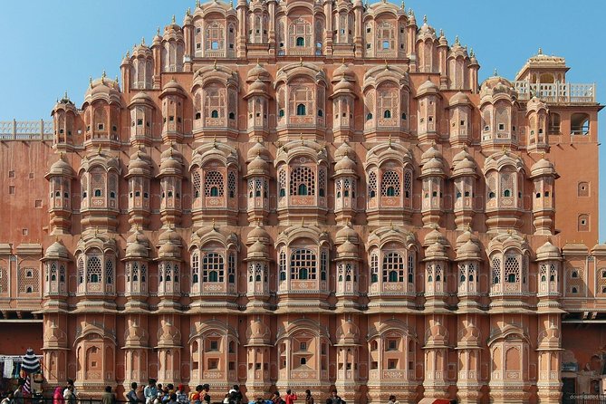 Private Full Day Jaipur City Tour with Various Options - Panna Meena ka Kund stepwell: 15 minutes that adds drama