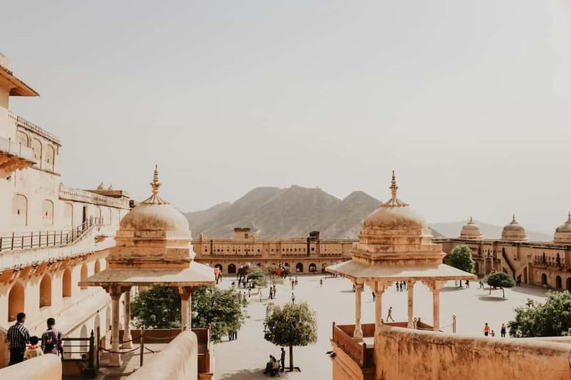 Private Full-Day Jaipur Guided Tour with Monkey Temple - Monkey Temple (Galtaji), the kunds water tanks and the temple complex