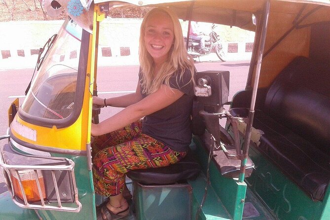 Private Full Day Jaipur Sightseeing Tour By Tuk Tuk - Amer and Amber Fort: the morning’s biggest payoff