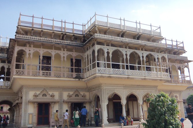 Private Full Day Jaipur Sightseeing With Tickets - First Stop: Amber Palace, the Big Rajput Set Piece