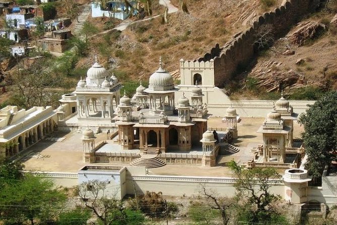 Private Full Day Jaipur Tour by Tuk-Tuk - Royal Gaitor Tumbas: Marble Outside, Calm Outside