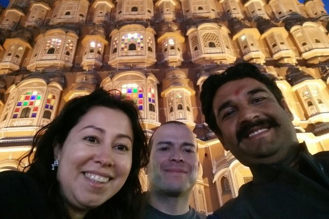 Private Full Day Tour of Jaipur with Guide - Royal Gaitor Tumbas and the quieter side of Jaipur