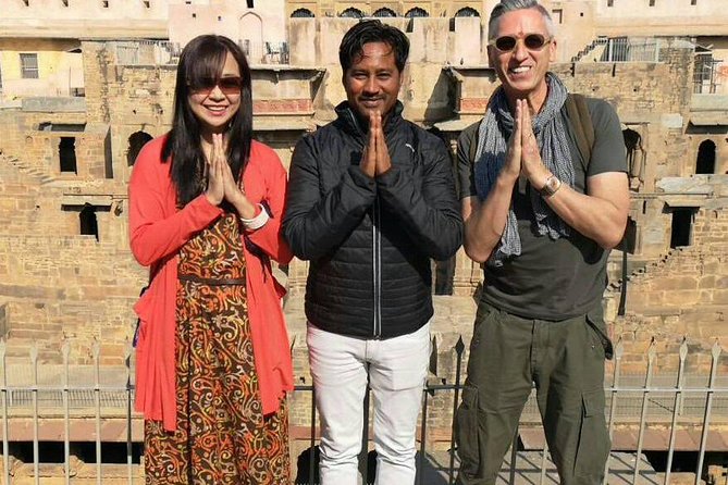 Private Full-Day Tour to Jaipur with Licensed Guide - Jal Mahal: a quick lake-side pause with a strong visual impact