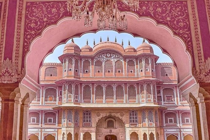 Private Guided Jaipur Tour: Amber Fort,City Palace, Water Palace - Lunch, Timing, and Entry Fees You Should Budget For
