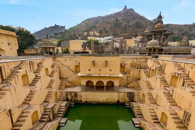 Private Jaipur City Tour by Tuk Tuk Or Car - City Palace: royal space still partly in use