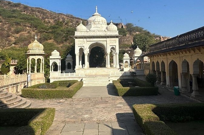 Private Jaipur City Tour by Tuk Tuk Or Car - Amer with Jaleb Chowk, Suraj Pol, and Chand Pol