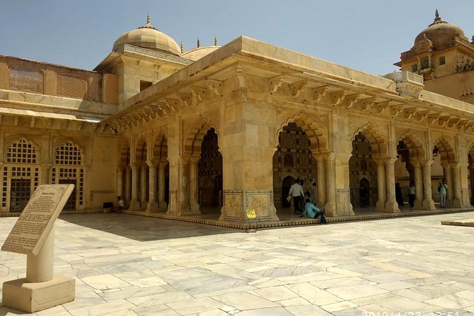 Private Jaipur Full One Day Tour In Pink City With Guide - Jantar Mantar: the observatory stop with a guided lens