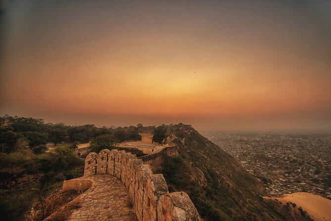 Private Jaipur Night Tour with Nahargarh Sunset Views - Jal Mahal at Night: The Photo Stop That Feels Like a Postcard