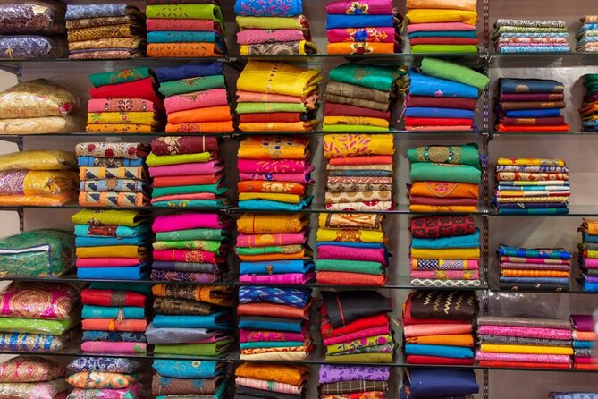 Private Jaipur Shopping Tour - Handicrafts, Textiles & Jewelry - Stop-by-stop: Akee International for cashmere, silk, yak wool, and shawls