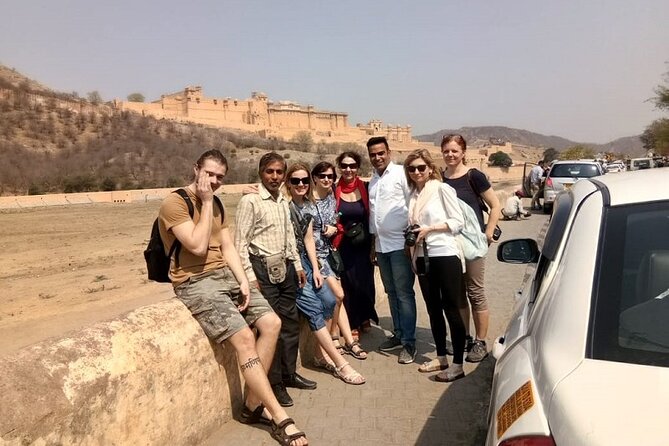 Private Jaipur Sightseeing Day Tour - Getting picked up, riding in comfort, and keeping the day flowing