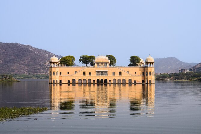 Private Jaipur Tour with Guide & All Entry Tickets - Jal Mahal on Man Sagar Lake: the water-palace viewpoint stop