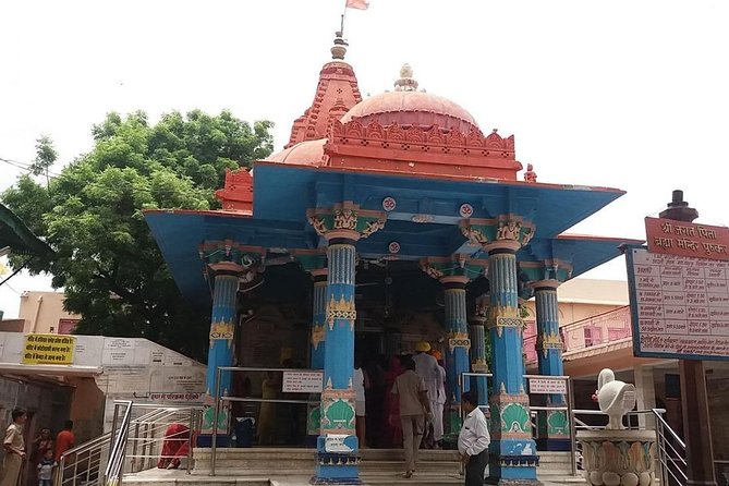 Private One Day Trip to Pushkar from Jaipur - Brahma Temple: The One-Temple Reason Many People Come to Pushkar