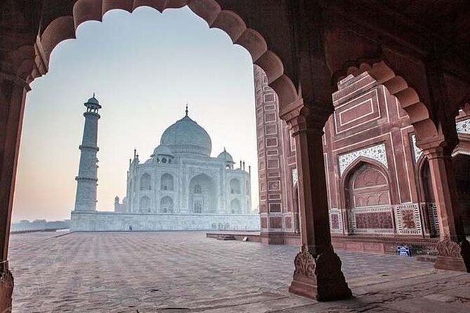 Private Same-Day Taj Mahal & Agra Fort Tour from Jaipur by Car - Agra Fort in about 1 hour: Mughal power you can walk through