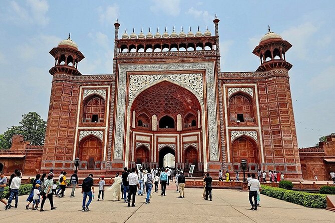 Private Taj Mahal and Fatehpur Sikri Day Trip from Jaipur - The long drive from Jaipur to Agra: comfort matters