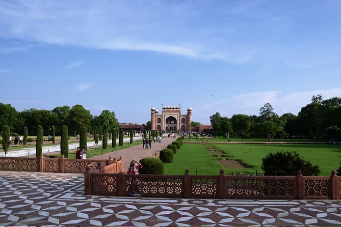 Private Taj Mahal And Monuments Tour From Jaipur By Car - Taj Mahal Time: 3 Hours, Admission Included, Your Guide Runs the Flow