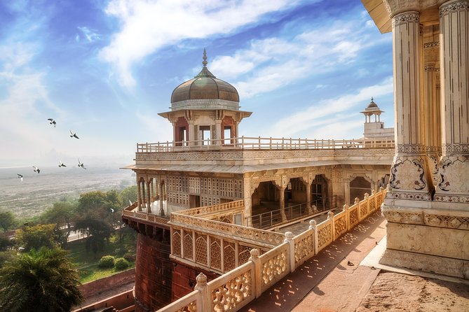 Private Taj Mahal Day Trip from Jaipur Ending in Delhi - Pickup in Jaipur, AC chauffeur comfort, and what to expect on the road