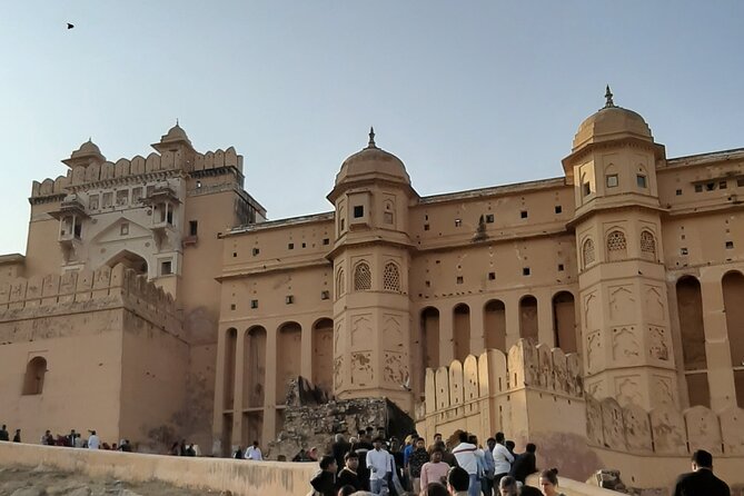 Private tour of Jaipur with Driver and Guide - Hawa Mahal at the Palace of Wind: 30 minutes with photo priorities