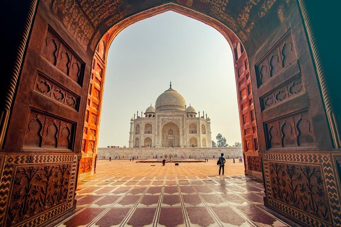 Skip The Line: Sunrise Taj Mahal & Agra Day Tour From Jaipur - Taj Mahal with an art historian guide: what you actually gain