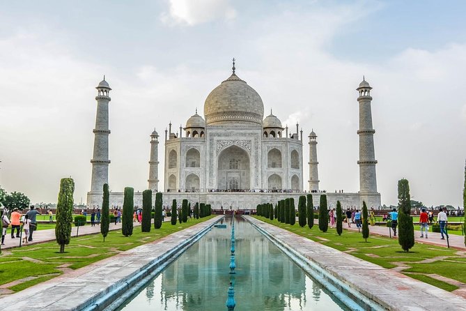 Skip The Line: Sunrise Taj Mahal & Agra Day Tour From Jaipur - Agra Fort: the red-sandstone counterweight to the Taj