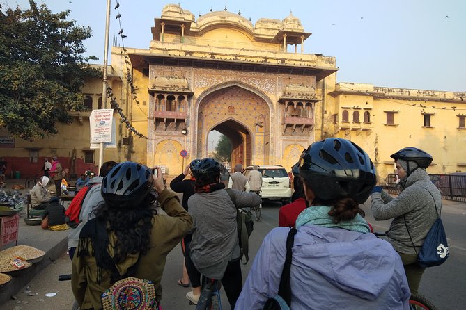 Small-Group Early Morning Pink City Bike Tour - Why a morning ride beats later sightseeing in Jaipur