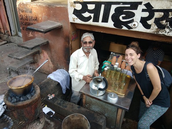 Small-Group Early Morning Pink City Bike Tour - Breakfast, refreshments, and how to use your remaining morning