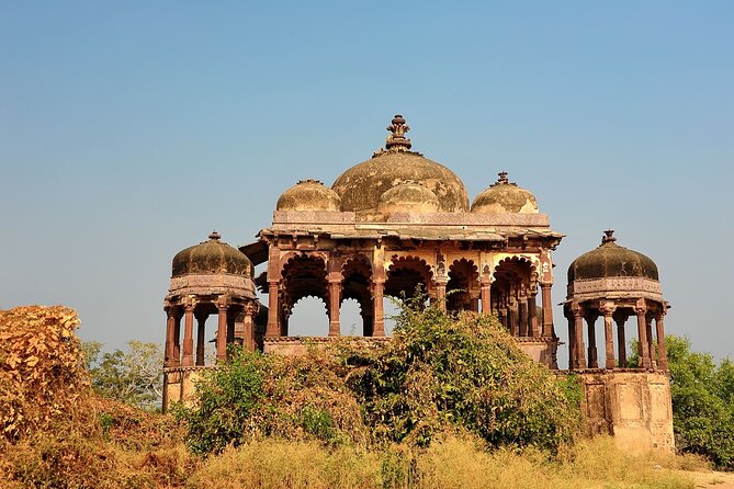 Two Night Safari Experience Ranthambore National Park &Transfers - Ranthambore Fort and Ganesh Temple, Fast but Meaningful Stops